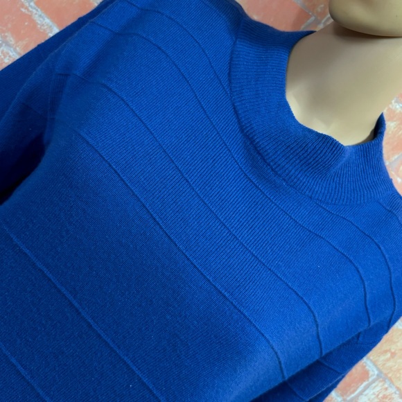 Adolfo Collectibles Vintage Sweater Skirt Set - Picture 2 of 14